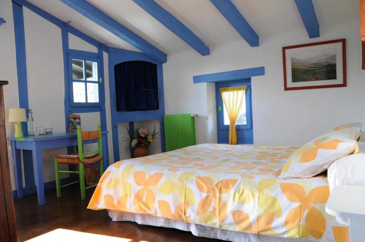 Domaine Xixtaberri Hotel Cambo-les-Bains Eksteriør billede