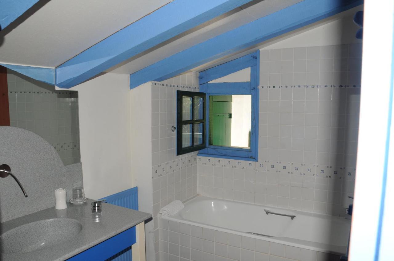Domaine Xixtaberri Hotel Cambo-les-Bains Eksteriør billede